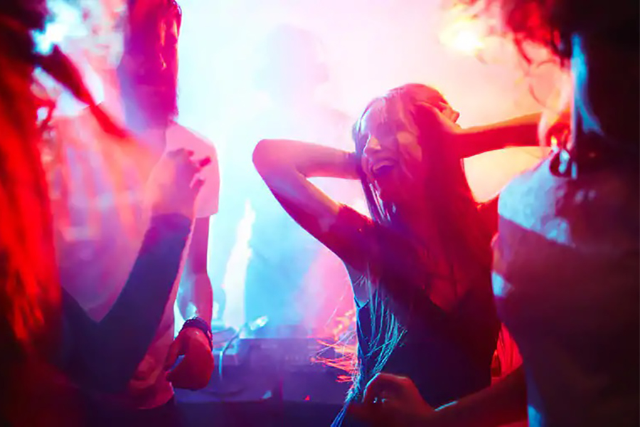 900x508-Encore-Social-Club-Dancers.jpg