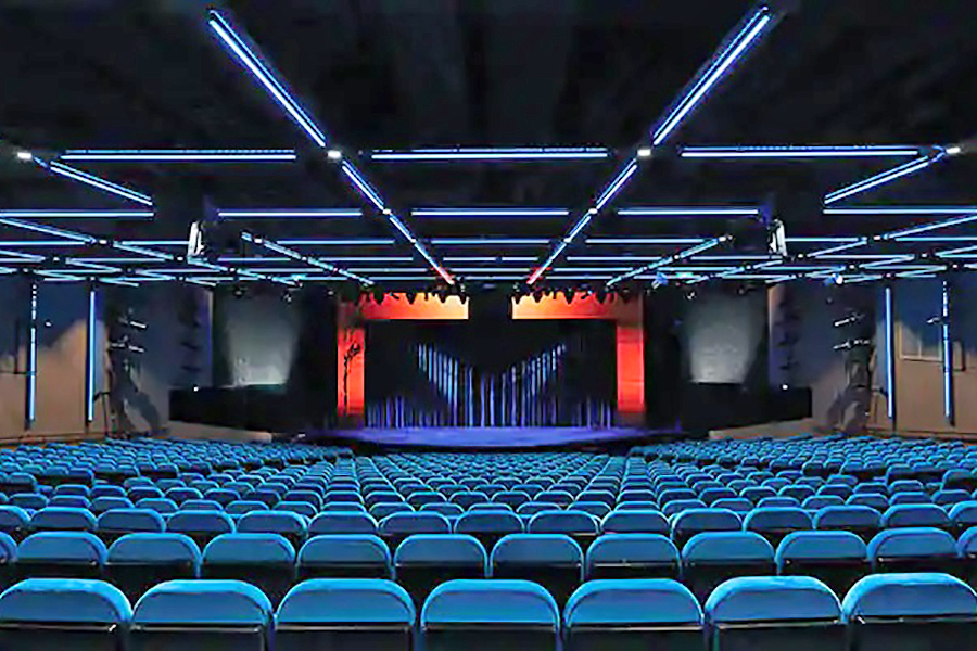 Theater-full.jpg Theater-full.jpg