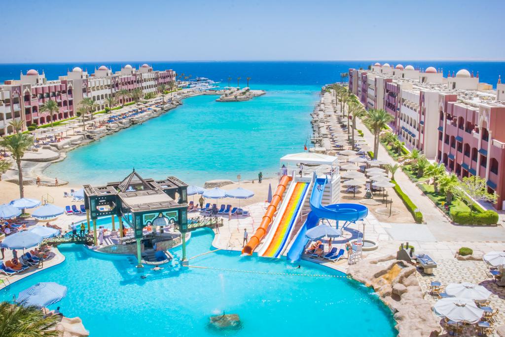 SUNNY DAYS EL PALACIO RESORT & SPA 4*