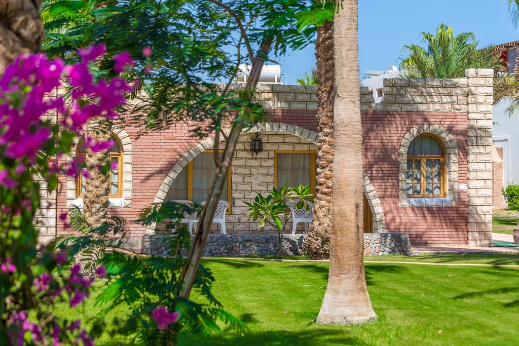 ALADDIN BEACH RESORT 4*