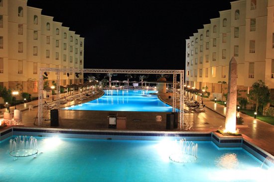 AMC ROYAL HOTEL & SPA 5*