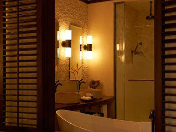 STORY SEYCHELLES 5*
