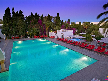 The Orangers Beach Resort and Bungalows 4*